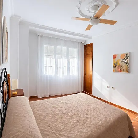 Arrumbadores Con Terraza En Conil *